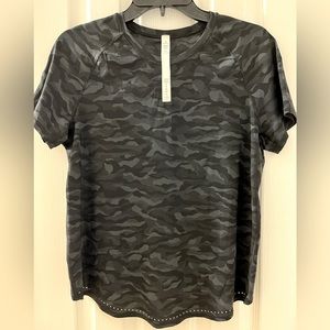 Lululemon short sleeve Top